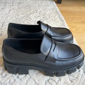 New Steve Madden Centro Black Leather Loafers